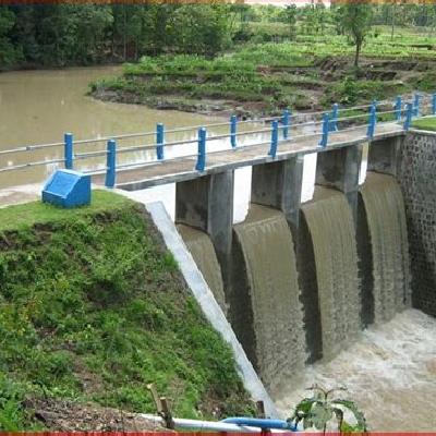 INFRASTRUCTURE & BUILDING CONTRACTOR IRRIGATION CHANNEL